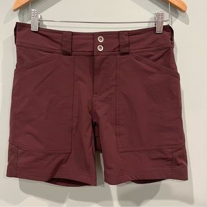 REI Co-Op Shorts Women's Regular Fit Stretch Maroon Pockets Size 4 Activewear